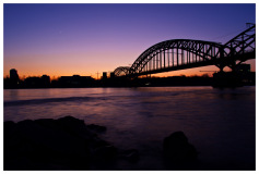 Südbrücke im Sonnenuntergang