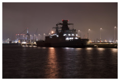 Warnemünde bei Nacht